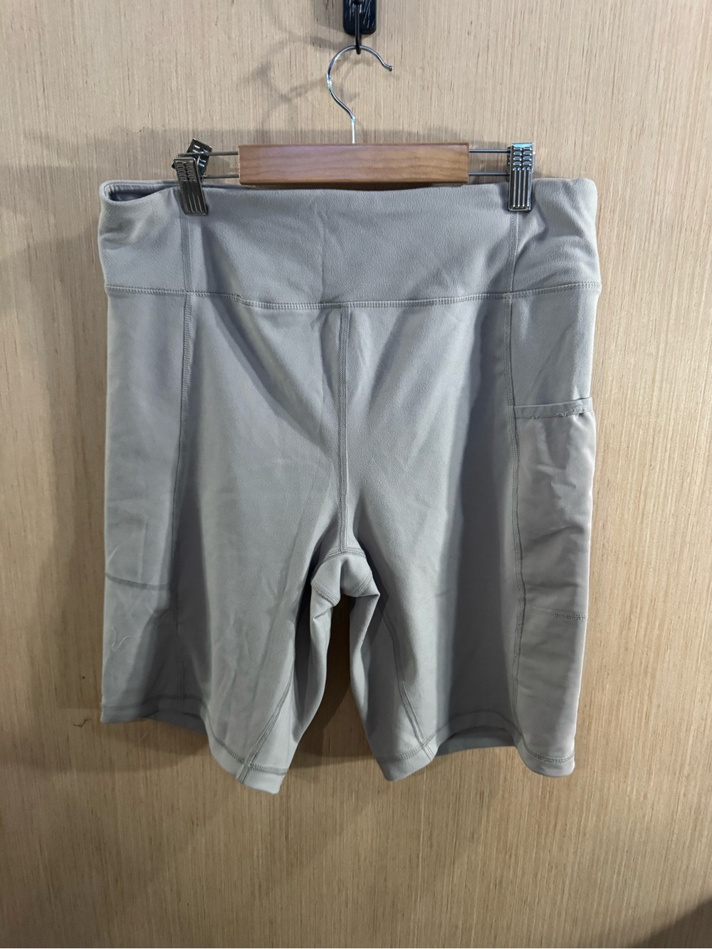 Nine West High-Waist Nude Biker Active Shorts with Side‎ Pockets Size 1X